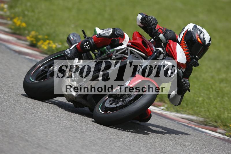 /Archiv-2024/29 12.06.2024 MOTO.CH Track Day ADR/Gruppe gelb/18